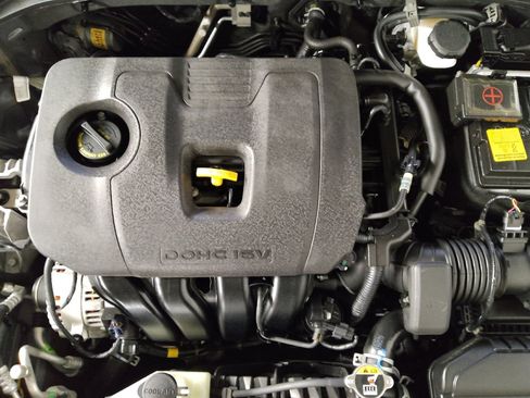 Used 2020 Hyundai Elantra SEL image 30