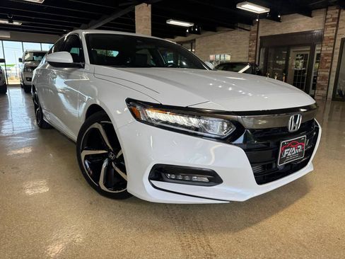Used 2019 Honda Accord Sport image 1