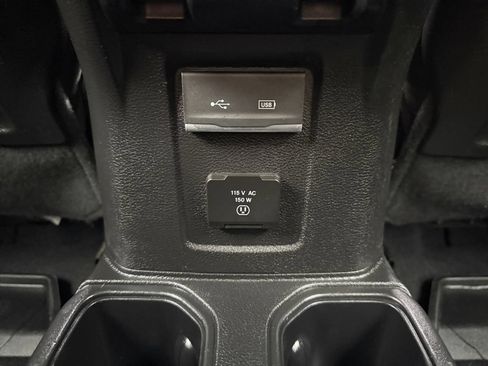 Used 2018 Jeep Wrangler Unlimited Rubicon AWD/4WD image 31