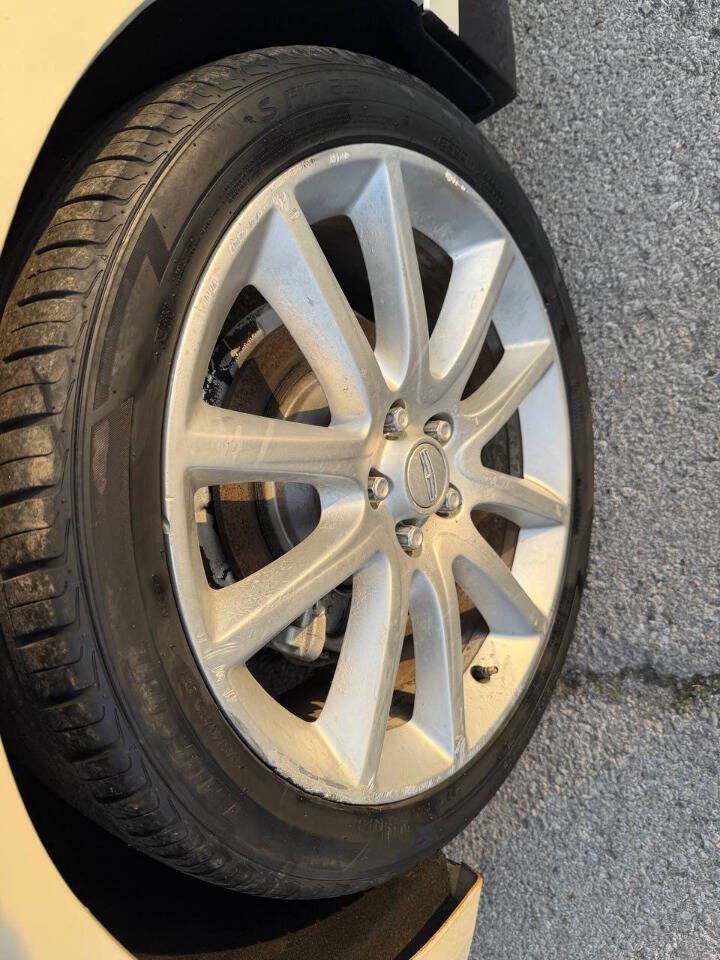 Used 2015 Lincoln MKZ Hybrid FWD image 30