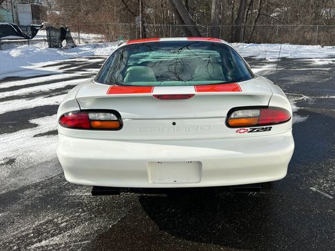 Used 1997 Chevrolet Camaro Z28 w/ Preferred Equipment Group 2 image 11