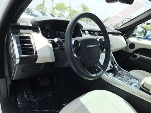 Used 2019 Land Rover Range Rover Sport HSE AWD/4WD image 24