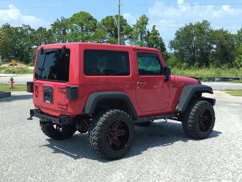 Used 2011 Jeep Wrangler Sahara w/ Connectivity Group AWD/4WD image 7