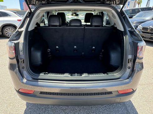 Used 2022 Jeep Compass Latitude image 33