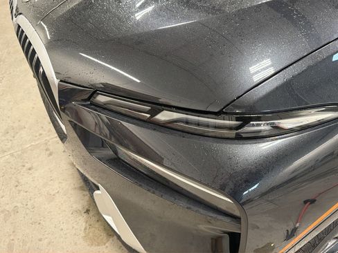 Used 2023 BMW X7 xDrive40i w/ Premium Package image 15