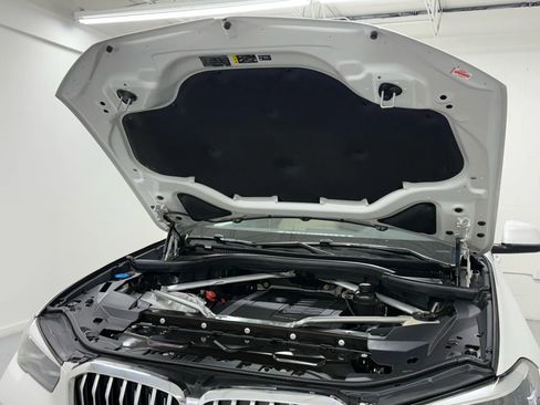 Used 2019 BMW X5 xDrive40i w/ Convenience Package image 48