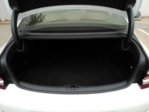 Used 2021 Genesis G80 2.5T image 25