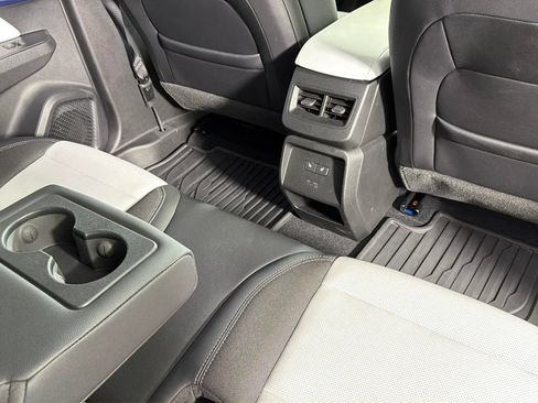 Certified 2025 Chevrolet Equinox EV LT w/ Convenience Package II FWD image 31