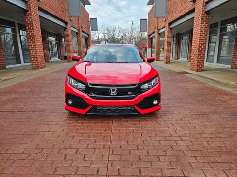 Used 2018 Honda Civic Si image 2