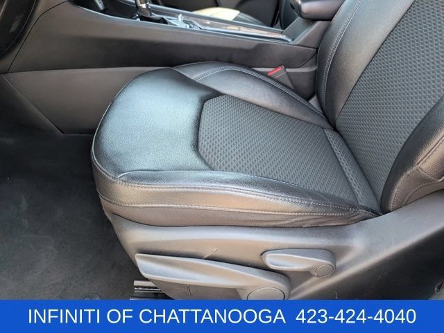 Used 2024 Jeep Compass Latitude AWD/4WD image 19