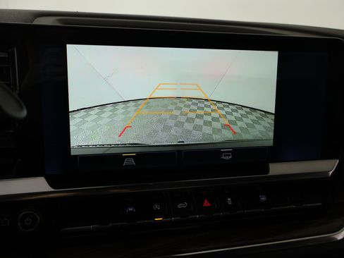 Used 2023 Chevrolet Silverado 1500 LT image 6