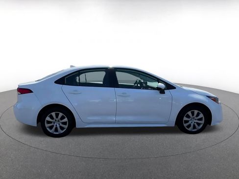 Used 2025 Toyota Corolla LE FWD image 13