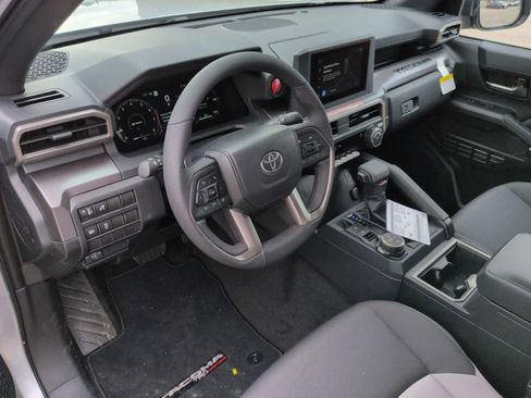 Used 2026 Toyota Tacoma TRD Off-Road AWD/4WD image 2