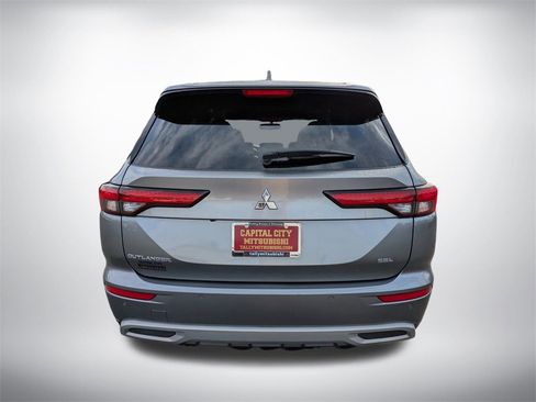 Used 2022 Mitsubishi Outlander SEL image 5