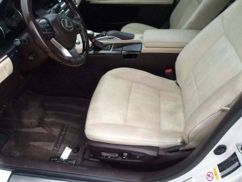 Used 2016 Lexus ES 350 w/ Luxury Package w/Wood Trim FWD image 19