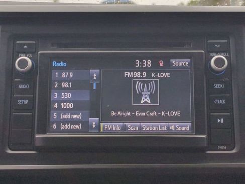 Used 2019 Toyota Tacoma SR w/ SR Convenience Package image 18