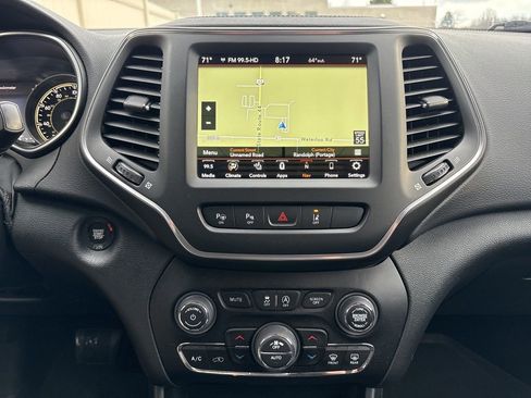 Used 2023 Jeep Cherokee Altitude Lux AWD/4WD image 5