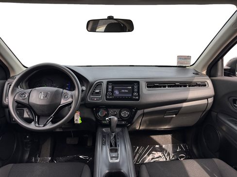 Used 2022 Honda HR-V LX image 10