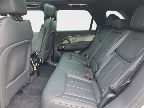 Certified 2026 Land Rover Range Rover Sport SE AWD/4WD image 13