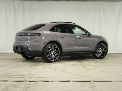 New 2025 Porsche Macan Electric image 7