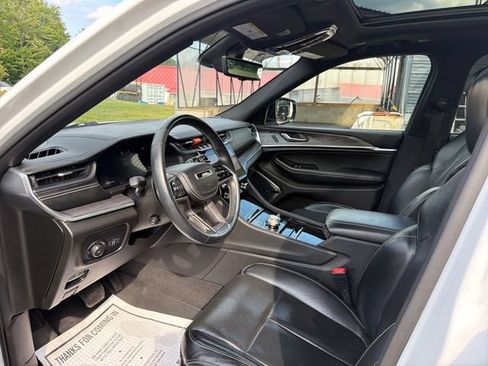 Used 2021 Jeep Grand Cherokee L Overland w/ Luxury Tech Group IV AWD/4WD image 14