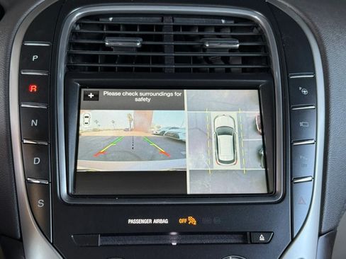 Used 2017 Lincoln MKX Reserve FWD image 52
