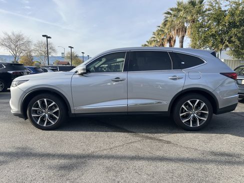 Used 2022 Acura MDX FWD w/ Technology Package image 2