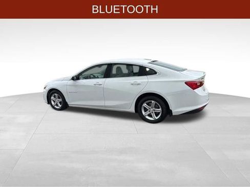 Used 2022 Chevrolet Malibu LS FWD image 4