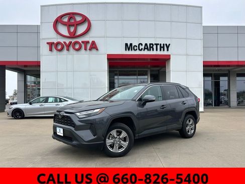 Used 2025 Toyota RAV4 XLE AWD/4WD image 1