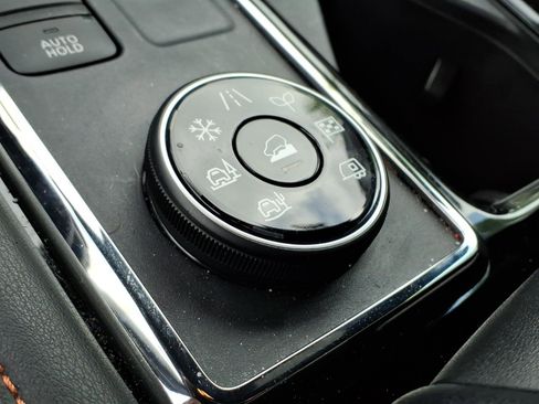 Used 2024 Nissan Pathfinder Rock Creek AWD/4WD image 17