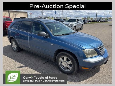 Used 2005 Chrysler Pacifica Touring AWD/4WD image 1