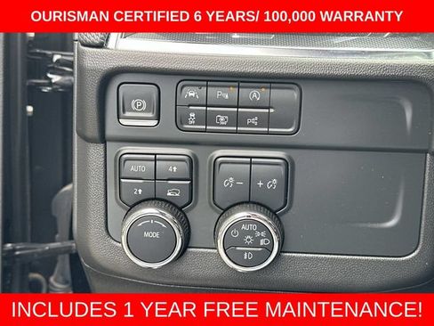 Used 2025 Chevrolet Suburban RST w/ Comfort Package AWD/4WD image 28