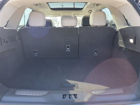 Used 2025 Lincoln Nautilus Reserve w/ Jet Appearance Package image 31