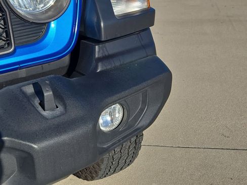 Used 2024 Jeep Wrangler Sport S image 10