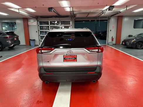 Certified 2025 Toyota RAV4 XLE FWD image 5