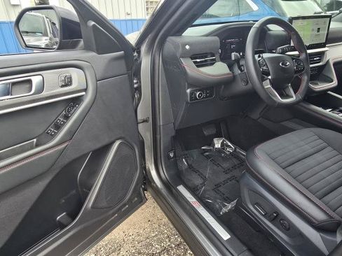 Used 2025 Ford Explorer ST-Line w/ Premium Package AWD/4WD image 13