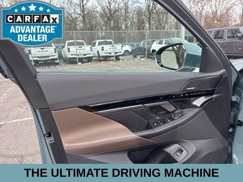 Used 2025 BMW 530i xDrive w/ Premium Package AWD/4WD image 33