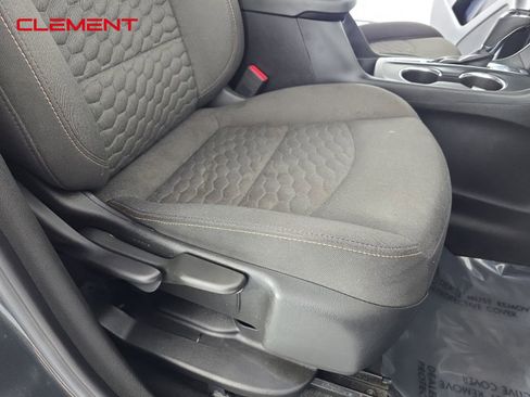 Used 2021 Chevrolet Equinox LT AWD/4WD image 29