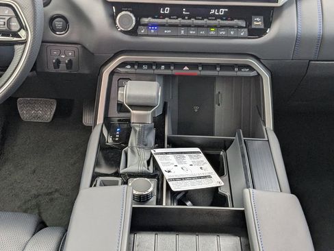 New 2026 Toyota Tundra Platinum AWD/4WD image 18
