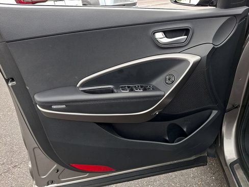 Used 2018 Hyundai Santa Fe Sport 2.0T AWD/4WD image 14