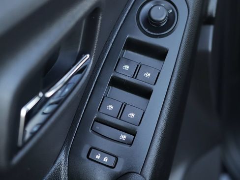 Used 2017 Chevrolet Trax LS FWD image 21
