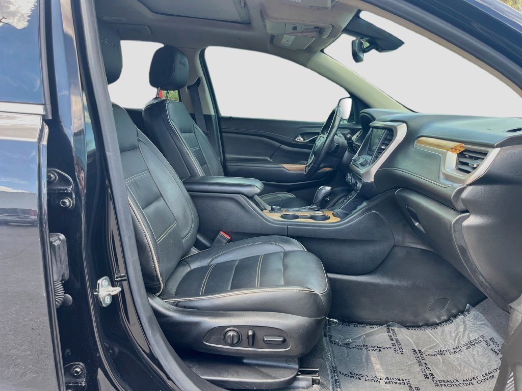 Used 2019 GMC Acadia Denali w/ Technology Package FWD image 31