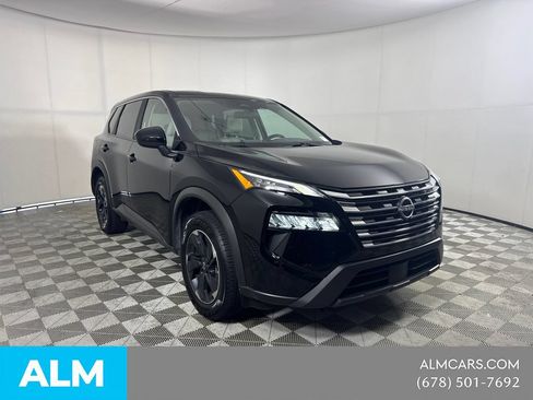 Used 2025 Nissan Rogue SV FWD image 4
