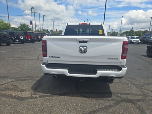 Used 2023 RAM 1500 Laramie AWD/4WD image 4