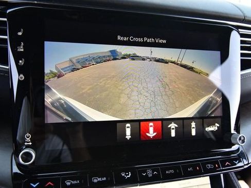 Used 2023 Jeep Grand Wagoneer 4WD image 16