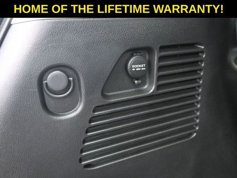 Used 2020 Nissan Armada Platinum w/ Captain's Chairs Package image 47