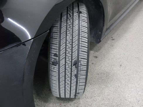 Used 2013 Volkswagen Passat Wolfsburg Edition image 4