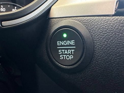 Used 2021 Ford Escape SE w/ SE Sport Appearance Package FWD image 23