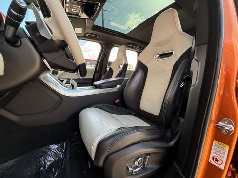 Used 2020 Land Rover Range Rover Sport SVR image 21