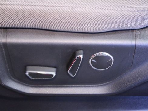 Used 2018 Ford F150 XLT w/ Equipment Group 302A Luxury image 17